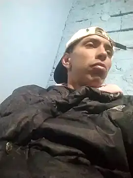 Snapshot of lukas25cmsp chatting on September 27, 6:22 am lukas25cmsp online show from September 27, 6:22 am