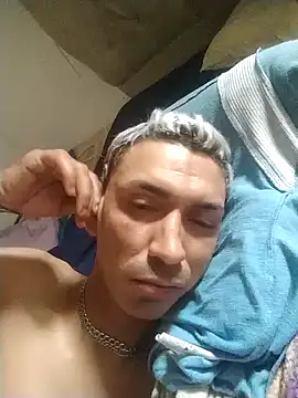 Snapshot of lukas25cmsp chatting on October 2, 6:23 pm lukas25cmsp online show from October 2, 6:23 pm