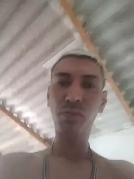 Snapshot of lukas25cmsp chatting on September 30, 3:15 pm lukas25cmsp online show from September 30, 3:15 pm