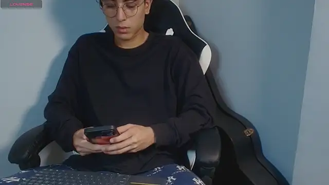 salvatore montt online show from February 14, 1:34 am