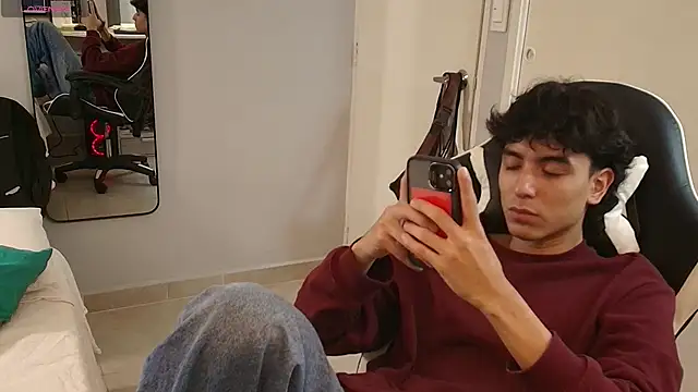 salvatore montt online show from March 12, 7:46 am