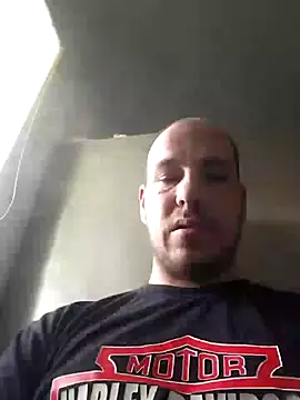 jarous32- online show from February 16, 7:37 am