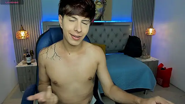 Estiv18  online show from March 6, 3:03 am