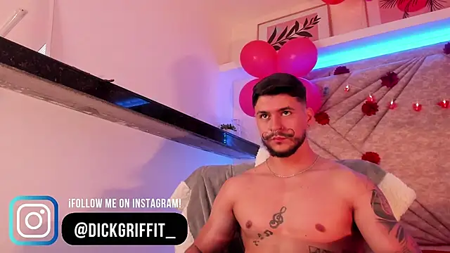 Snapshot of DickGriffith_ chatting on February 15, 3:28 pm DickGriffith  online show from February 15, 3:28 pm