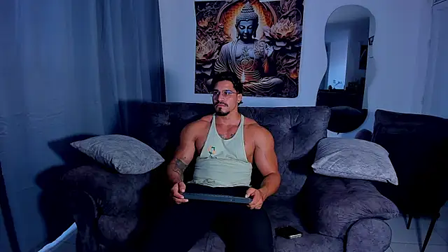 Snapshot of Valentino_Dosantos_ chatting on September 12, 9:04 pm Valentino Dosantos  online show from September 12, 9:04 pm