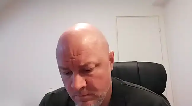 Snapshot of Lucifer29cm chatting on March 7, 10:02 am Lucifer29cm online show from March 7, 10:02 am