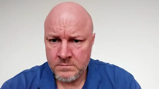 Snapshot of Lucifer29cm chatting on February 28, 8:31 am Lucifer29cm online show from February 28, 8:31 am