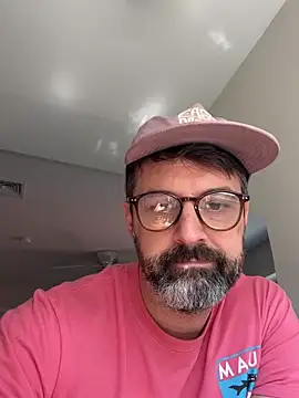 plaintreebull online show from April 9, 3:51 pm