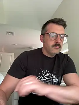 plaintreebull online show from April 24, 3:14 pm