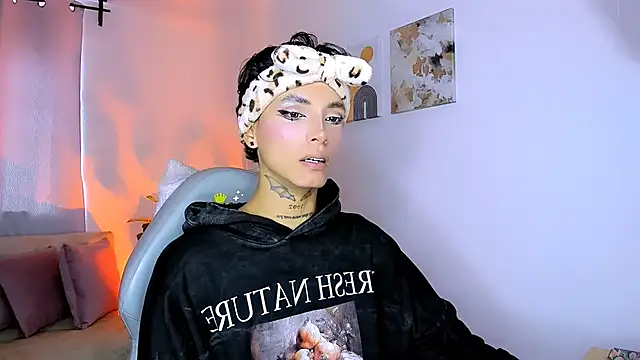 nilam valker online show from April 17, 5:48 pm