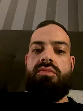 Snapshot of guccititi chatting on October 25, 12:56 am guccititi online show from October 25, 12:56 am