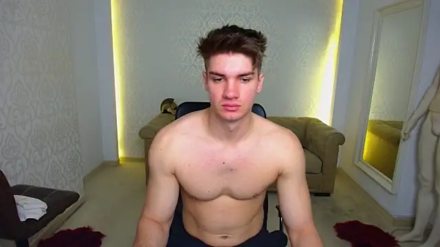 MaxKaiden online show from January 17, 6:16 am