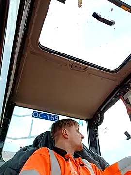 Eusuntnoulgigolo online show from April 16, 12:38 pm