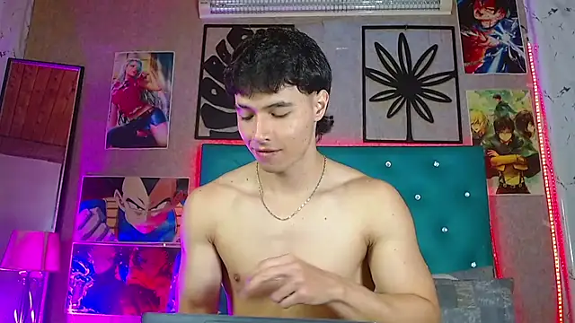 LiamAndrewzz online show from April 9, 6:19 am