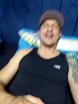 Iuver online show from February 21, 9:05 pm