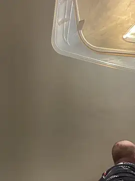 QueenM3 online show from December 4, 1:56 am