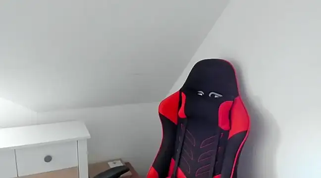 Snapshot of Kozik1992 chatting on March 4, 1:06 pm Kozik1992 online show from March 4, 1:06 pm