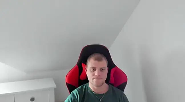 Snapshot of Kozik1992 chatting on March 21, 1:23 pm Kozik1992 online show from March 21, 1:23 pm