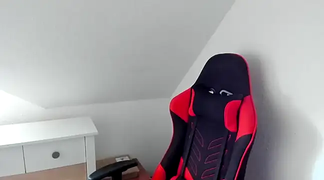 Snapshot of Kozik1992 chatting on March 6, 12:41 pm Kozik1992 online show from March 6, 12:41 pm