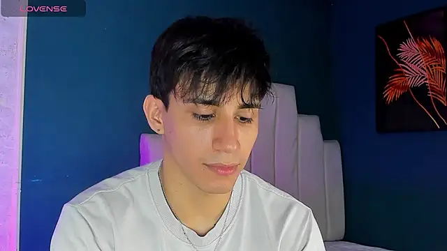 Snapshot of Allex_Cano chatting on October 23, 8:45 pm Allex Cano online show from October 23, 8:45 pm