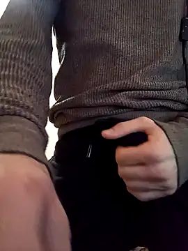 Snapshot of raskolnikovw chatting on October 31, 6:00 pm raskolnikovw online show from October 31, 6:00 pm