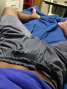 ldkzinnn online show from March 6, 10:26 pm