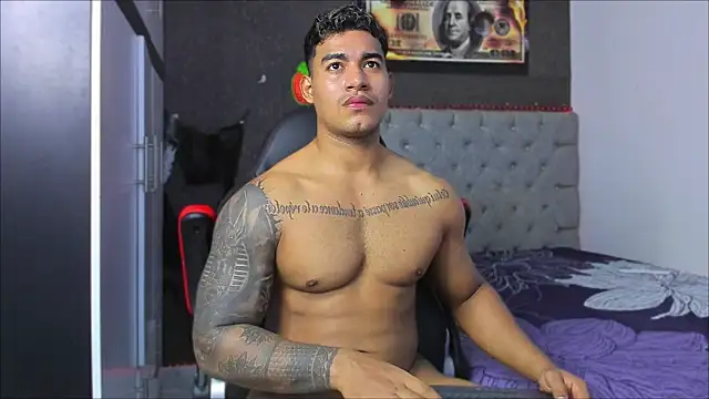 Snapshot of luigi_hot_ chatting on October 22, 3:10 am luigi hot  online show from October 22, 3:10 am