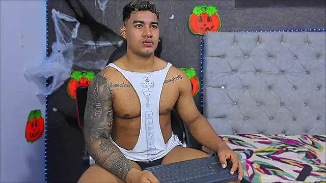 Snapshot of luigi_hot_ chatting on October 15, 10:56 am luigi hot  online show from October 15, 10:56 am