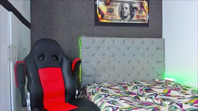 Snapshot of luigi_hot_ chatting on October 3, 7:13 am luigi hot  online show from October 3, 7:13 am