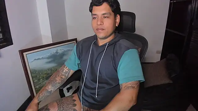 Snapshot of maxflurry_ chatting on September 12, 9:42 am maxflurry  online show from September 12, 9:42 am