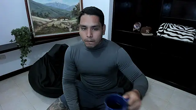 Snapshot of maxflurry_ chatting on February 27, 3:25 am maxflurry  online show from February 27, 3:25 am