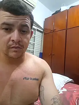 Snapshot of comcoroas chatting on October 5, 4:16 am comcoroas online show from October 5, 4:16 am