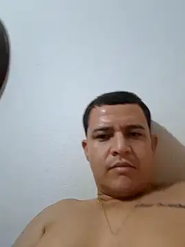 Snapshot of comcoroas chatting on February 23, 2:45 am comcoroas online show from February 23, 2:45 am