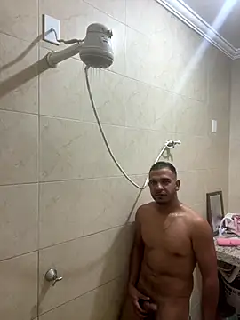 Lindp190194 online show from December 4, 9:33 pm