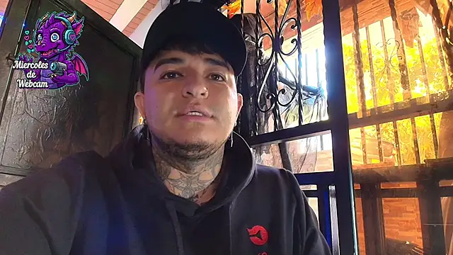 Snapshot of Strip_Classes_Col chatting on October 1, 3:16 pm Strip Classes Col online show from October 1, 3:16 pm