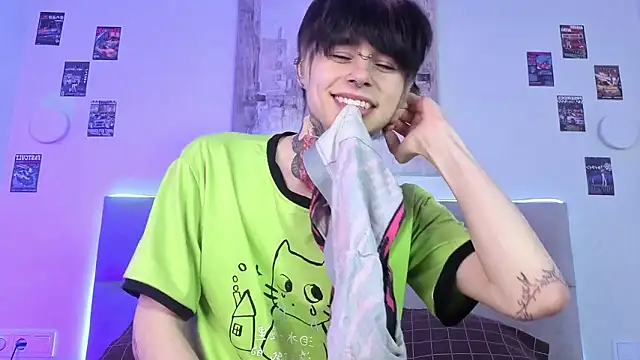 Alex Vallley online show from March 18, 11:08 pm