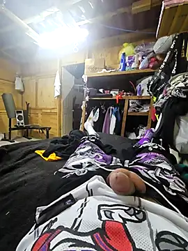 Snapshot of LAL0M4D4R4 chatting on October 26, 6:15 am LAL0M4D4R4 online show from October 26, 6:15 am