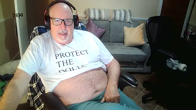 superbearboss online show from February 17, 2:10 am