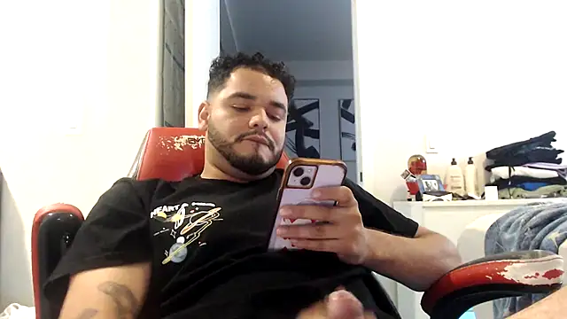 magnumbull online show from October 21, 6:55 pm