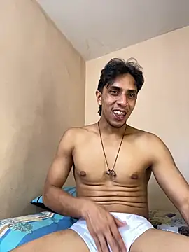 Snapshot of Monkey_uchiha777 chatting on October 18, 4:45 pm Monkey uchiha777 online show from October 18, 4:45 pm