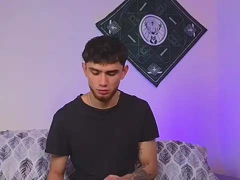 Snapshot of samevansx_ chatting on September 26, 2:15 pm samevansx  online show from September 26, 2:15 pm