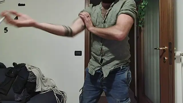 maialinofriuli online show from October 2, 12:36 am