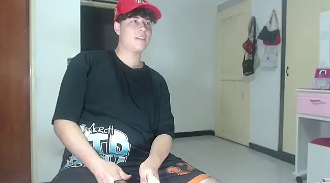 Snapshot of CrissConor chatting on March 7, 1:09 am CrissConor online show from March 7, 1:09 am