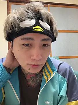 Snapshot of ryokunero chatting on March 8, 10:02 pm ryokunero online show from March 8, 10:02 pm