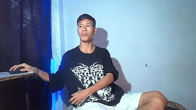 dareck 18 online show from June 25, 1:27 pm