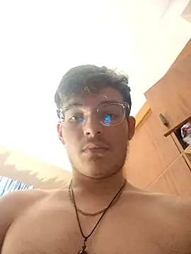 johhnysins6987 online show from January 15, 10:45 pm