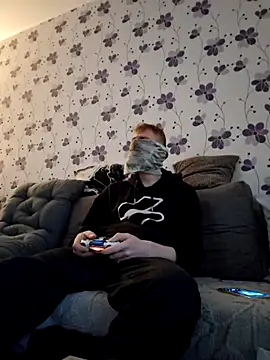 ThePython666 online show from October 27, 3:36 pm