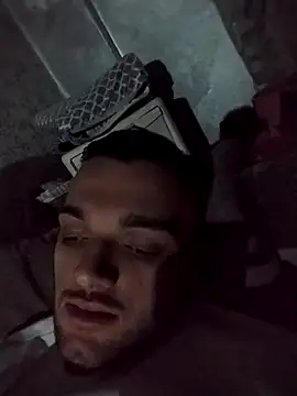 Francescodicristina44 online show from February 15, 9:45 pm