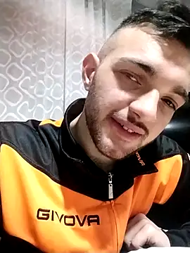 Francescodicristina44 online show from February 18, 9:56 pm