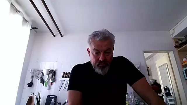 Berg Boy online show from January 19, 11:45 am